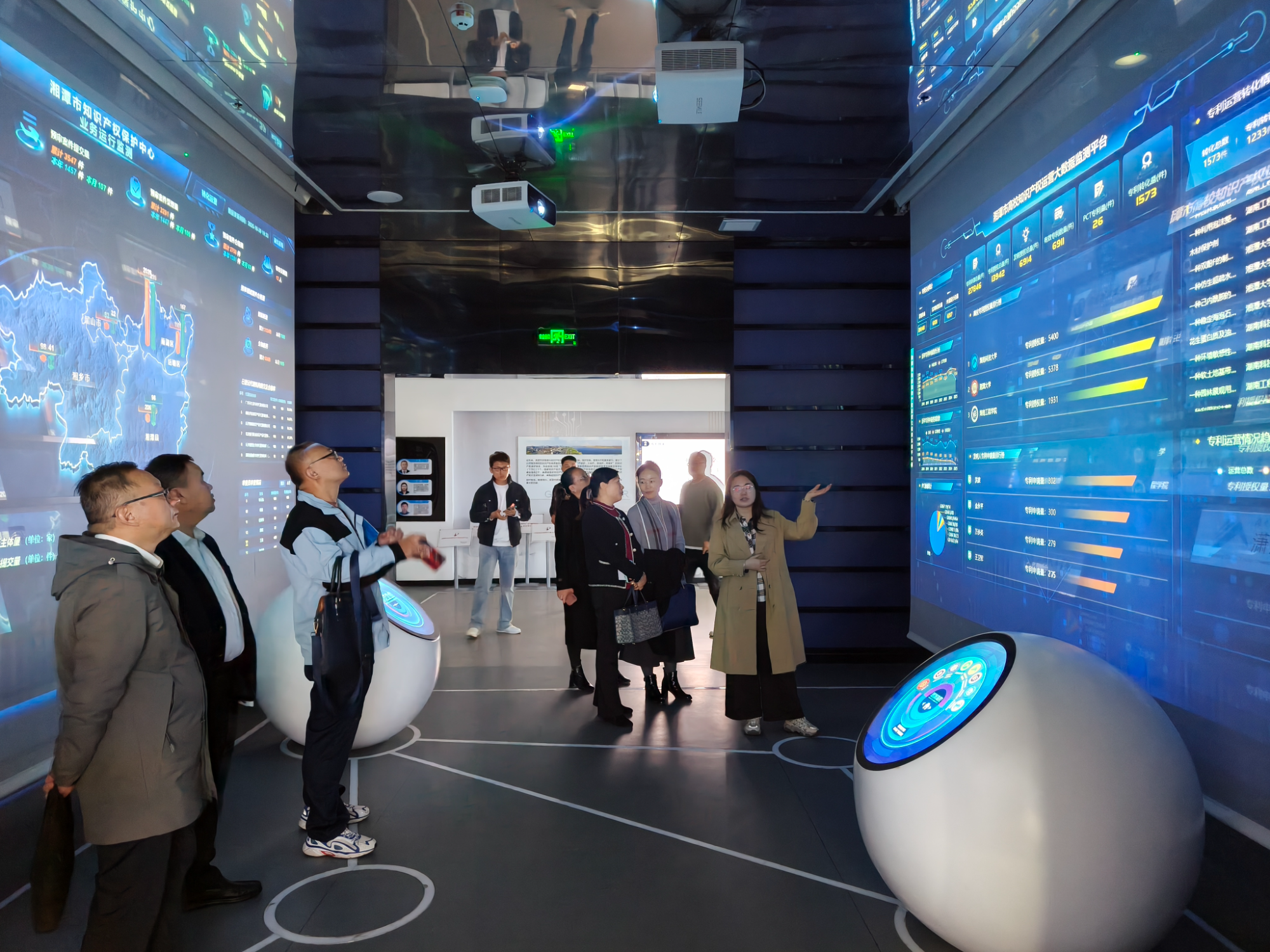 “体验官”走进湘潭市知识产权保护中心 见证“国字号”名片的创新实践