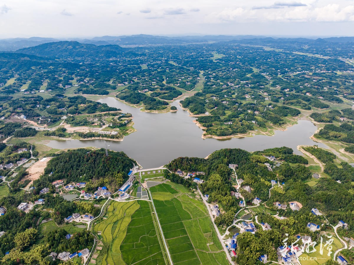 湘乡市白田镇：古龙湖畔的“星辰大海”
