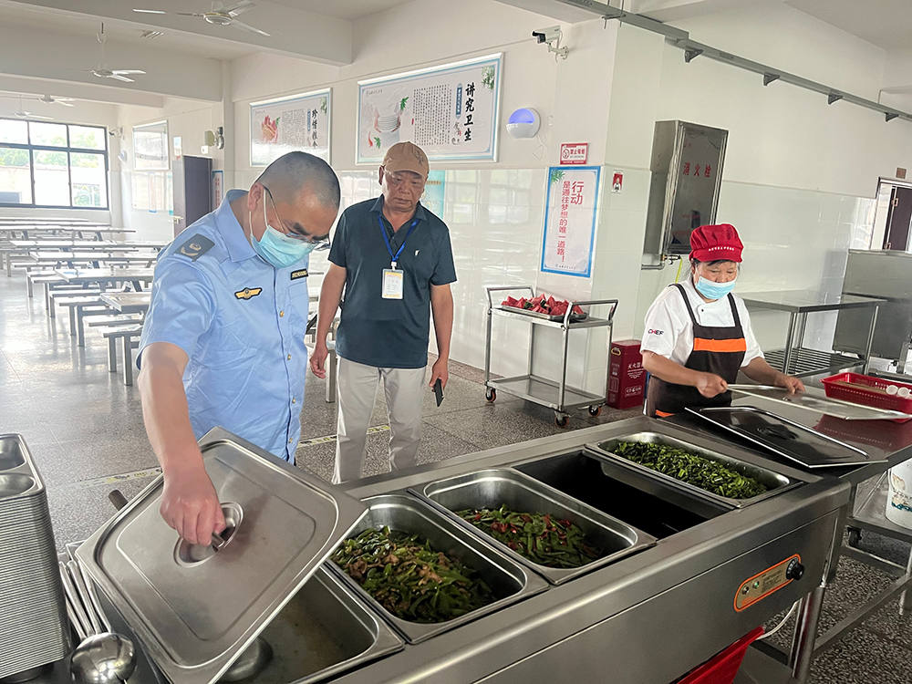 岳塘区市场监督管理局筑牢“三考”食品安全防线