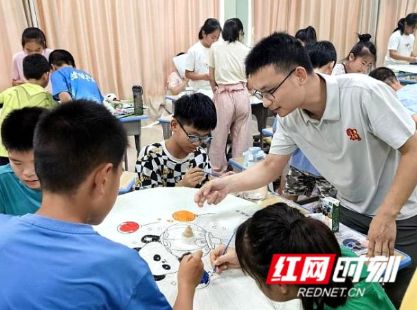 让孩子爱上非遗 湘潭县将军村“非遗进课堂”活动精彩纷呈