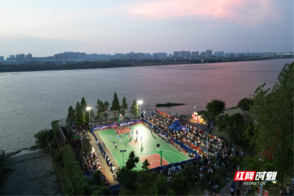 观“湘”门丨看！湘潭县“投”出的这一球正中夜经济“篮心”