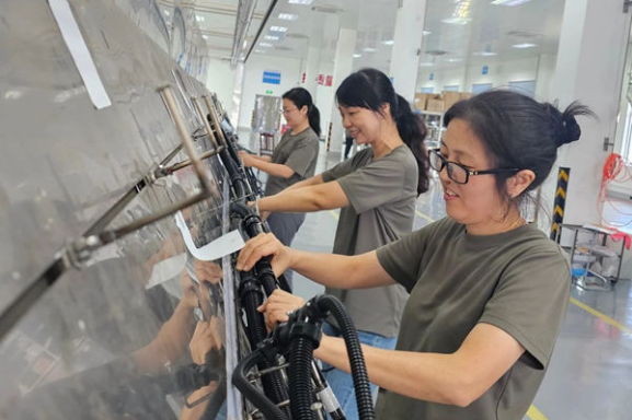 江麓集团:生产线绽放的“她力量”