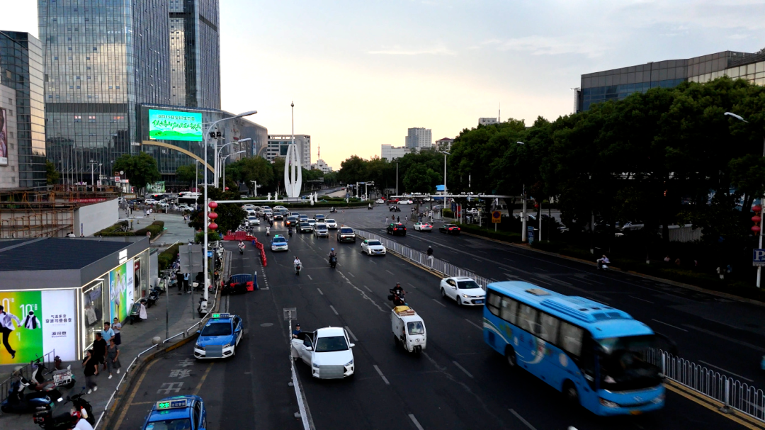 9月22日起 湘潭建设路口停车规则正式调整