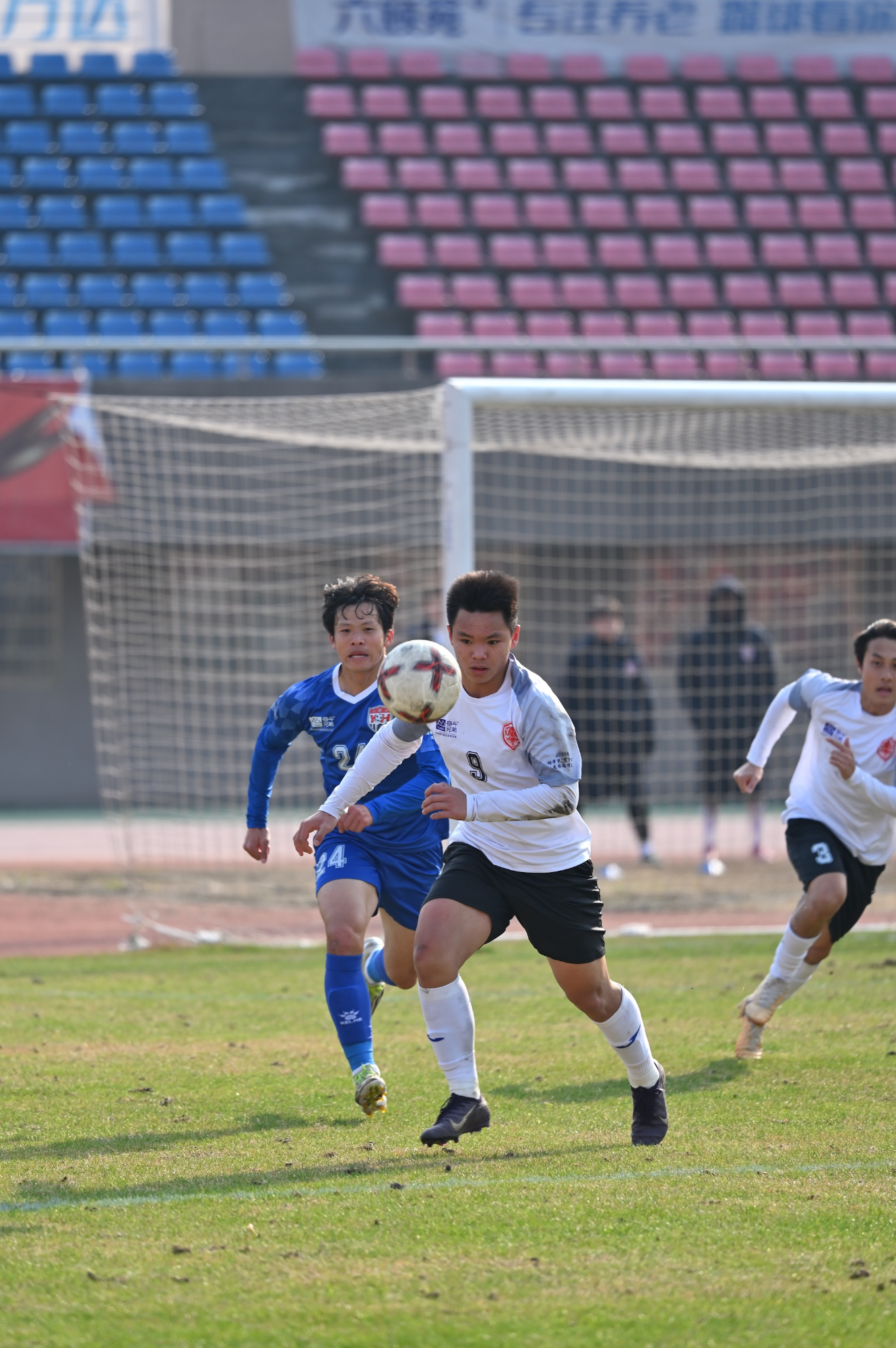 湘钢一中获评湖南省体育传统特色学校（田径、足球）