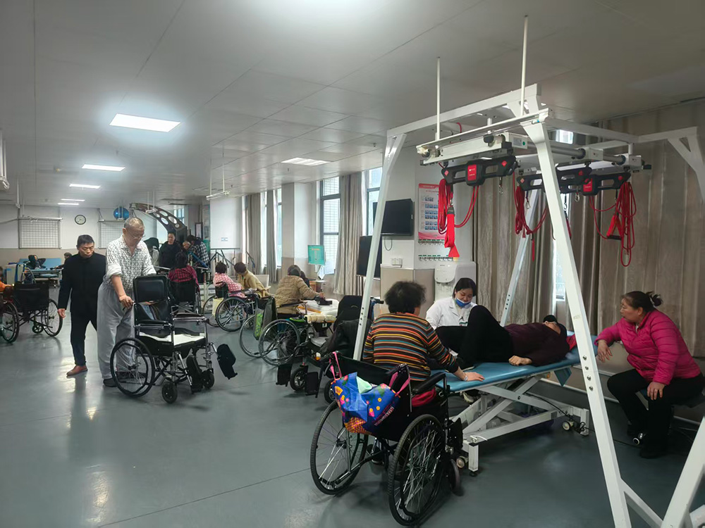 岳塘区：家门口的康复服务让残疾人幸福“无碍”