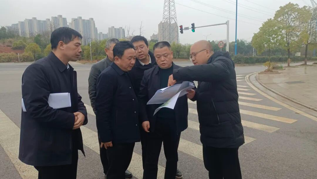 湘潭市资规局调研组赴湘潭经开区调研重点项目土地保障工作