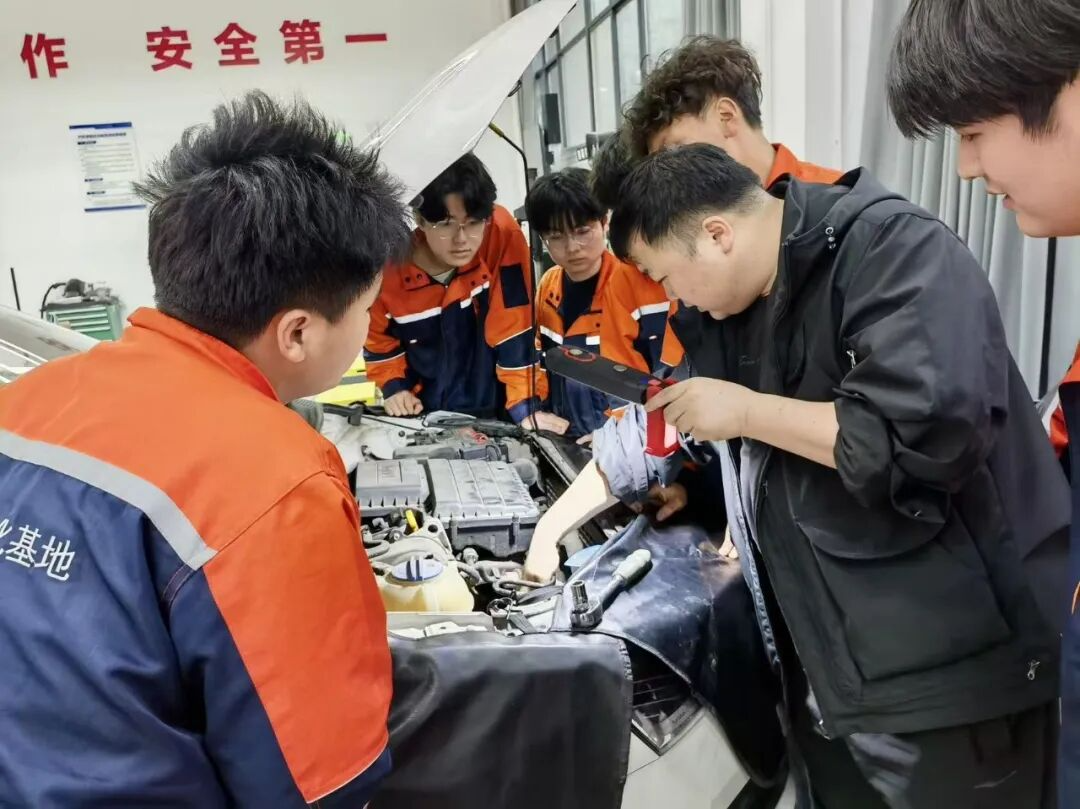 湖南吉利职院：把生产任务“搬进”课堂