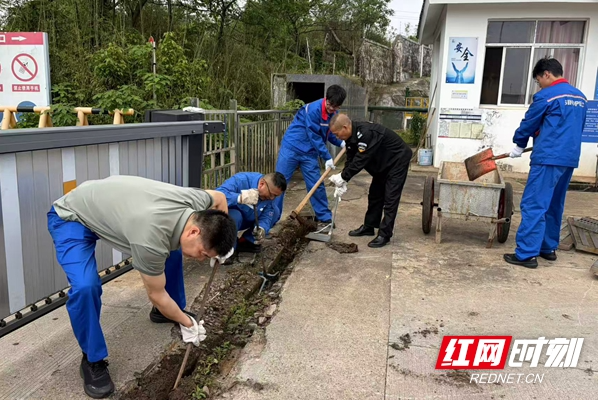 中国石化湘潭石油分公司清淤排涝除隐患 筑牢油库安全防线
