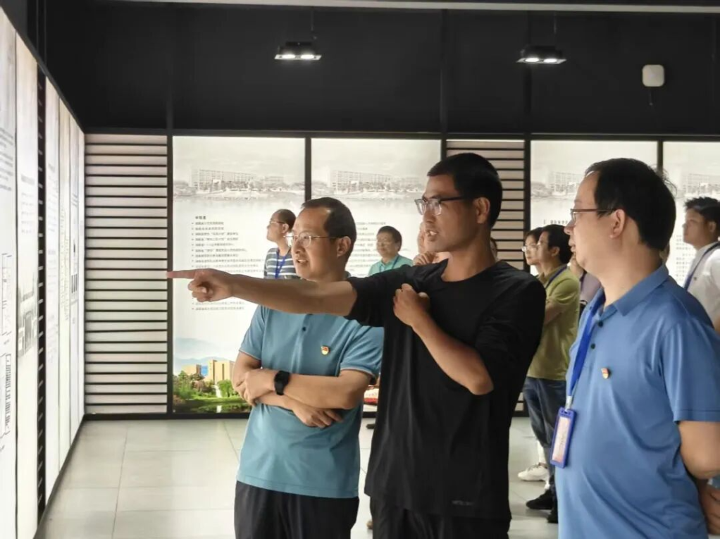 湖南城建职院开展“薪火相传城建志,明史砺行启新程”主题活动