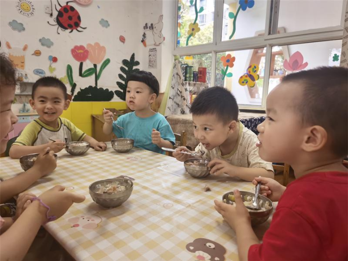 江南幼儿园：深耕膳食精益管理 守护幼儿舌尖安心