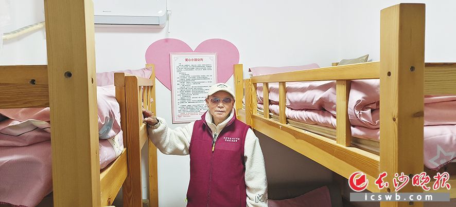 65a6d9cc203341a5aa02ce02793c8bd9.jpg 65a6d9cc203341a5aa02ce02793c8bd9.jpg