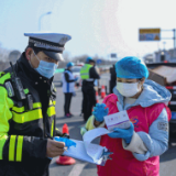 芙蓉国评论丨校准疫情防控工作的“准心”