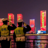 评论｜ 以“最美”为美，不负盛世光年