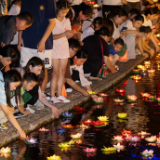 让中秋蕴含的家国情深代代相传