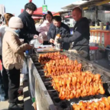 好评中国丨4亿人次的曹洼大集,凭什么火了