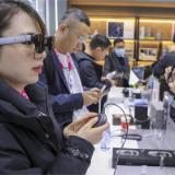 好评中国丨“AI+消费”:不止于高效,更在于共情