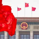 以实干为笔，在春天里绘就新图景——写在全国两会胜利闭幕之际