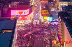 青春磁场密码！长沙五一商圈商场何以“长红”？