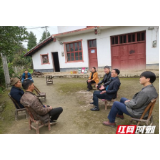 覃仕斌带队走访慰问帮扶户，真情关怀暖人心