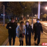 【警视窗】惊心！女子欲跳河轻生，民警紧急救援