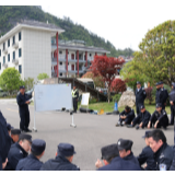 深调研、强学习、严整训——武陵源公安开展全警实战大练兵集中训练周活动