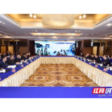 虢正贵、刘革安会见张家界高新区签约企业代表