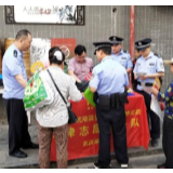 武陵源索溪峪街道“赶场”开展农村法治教育宣传