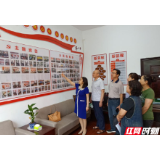 张家界市委离退休干部工委调研组调研委员联系党支部