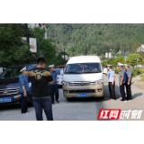 武陵源交警狠抓客运车辆安全管控