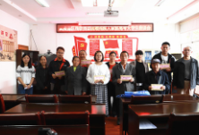 武陵源区残联资助8名困难残疾人家庭大学生