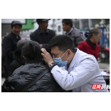张家界市人民医院医务人员下乡开展送医送健康活动