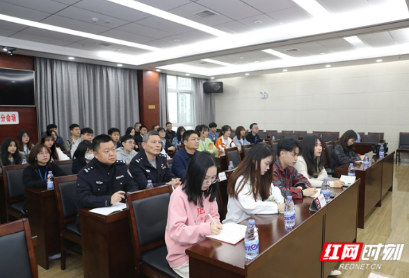张家界召开打击毒品犯罪专项审判活动新闻发布会