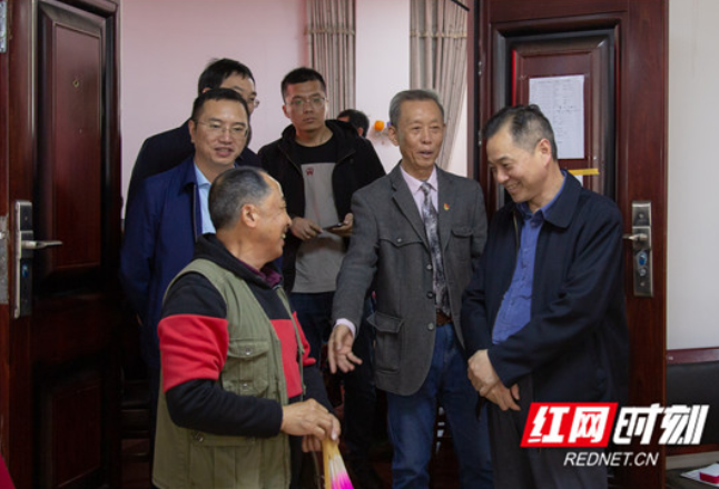省委老干部局到桑植开展“我为老同志办实事”专题调研