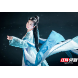 张家界土家翠翠王芳： 原创歌曲《我用歌声谢谢你》音乐MV全网发布