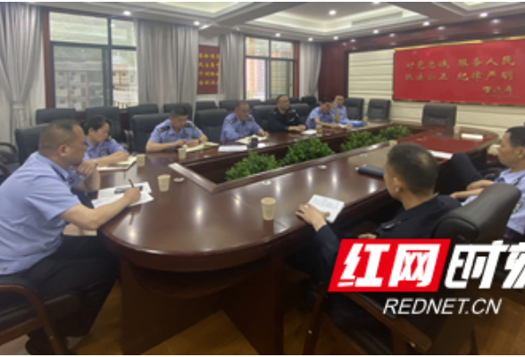 武陵源公安分局召开高考、中考安保工作会议