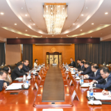 刘革安与明煦一行举行会谈