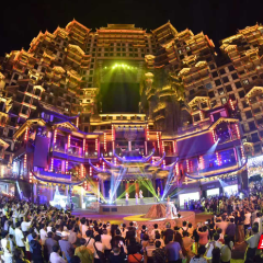 国庆游张家界｜张家界七十二奇楼景区“玩法”全新升级 国庆嗨翻夜