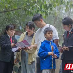 张家界：云端与奇峰间的法治守护
