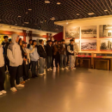 张家界航院:开展“红色精神筑基石 民族团结聚同心”教育活动