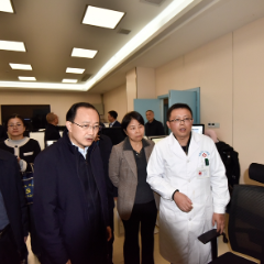 省卫生健康委一行来张家界调研卫生健康工作