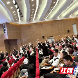 “健康知识普及·我行动”巡讲走进吉首大学张家界校区 护航新生健康成长