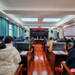 科技人才齐聚武陵源 共话产业升级新路径——张家界市武陵源区2025年度科技专家服务团座谈会召开