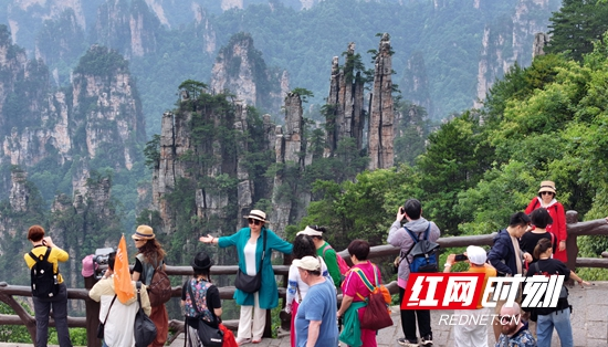 张家界市武陵源区：多元化旅游产品“花式”迎客（组图）