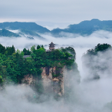 张家界黄石寨景区现云海景观
