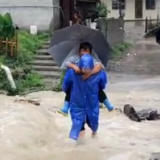 风雨过后见担当——永定区天门山镇全力推进灾后抢修恢复