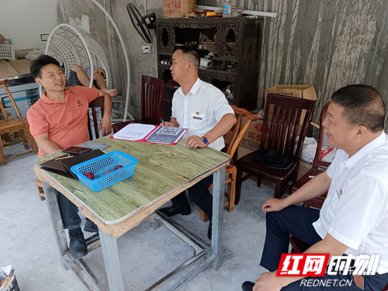 张家界国家森林公园门票站开展门票预约政策上门宣讲 助力辖区客栈提升服务效能