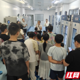 张家界市融媒体中心关工委开展“探秘血站 守护童心”主题活动