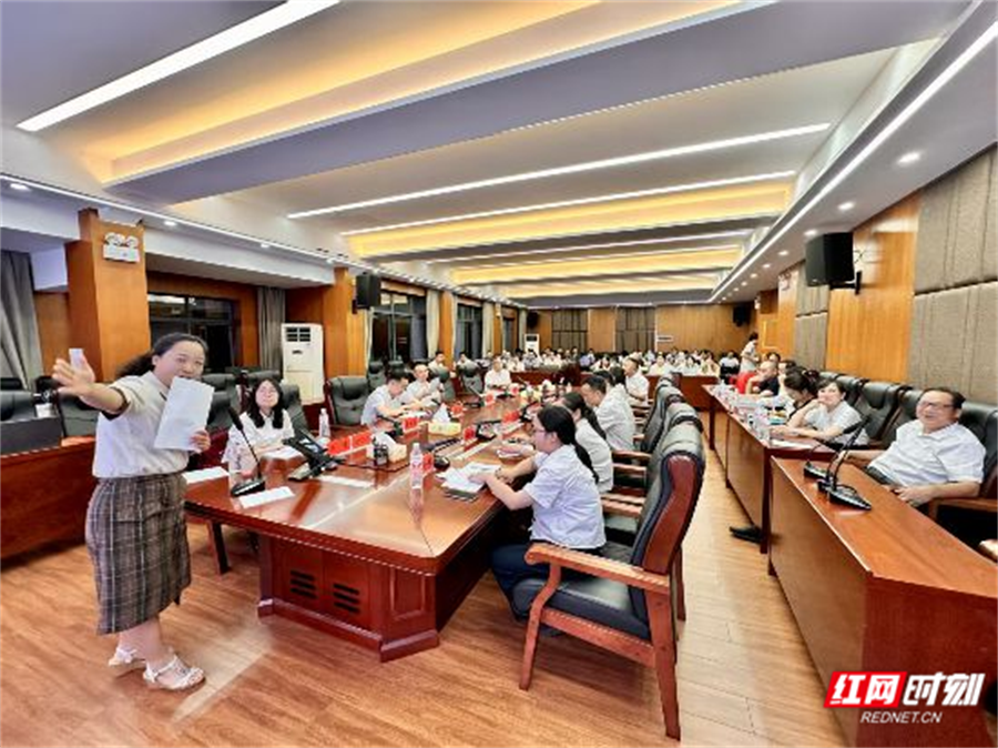 张家界国家森林公园：以“金鞭溪夜校”助推景区国际语言环境建设