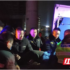 慈利县：跨年夜生死时速 多部门联动成功营救落水群众