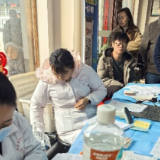 慈利县江垭镇：开展无偿献血活动 百余名干群挽袖献爱心